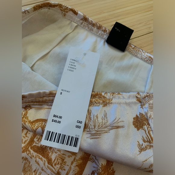 NWT Urban Outfitters Gold Toile Mini Skirt - Picture 4 of 4